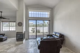 Photo #5: 6338734 Listing