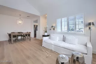 Photo #4: 6338852 Listing 