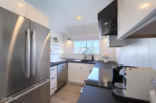 Photo #5: 6338852 Listing 