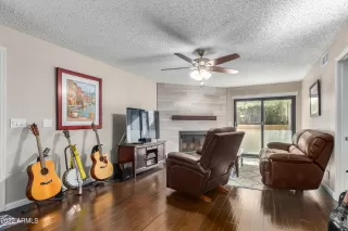 Photo #3: 6339253 Listing