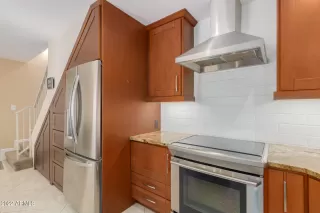 Photo #6: 6339431 Listing