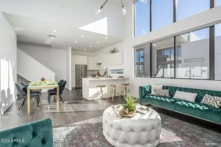 Photo #2: 6339658 Listing