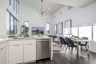 Photo #3: 6339658 Listing