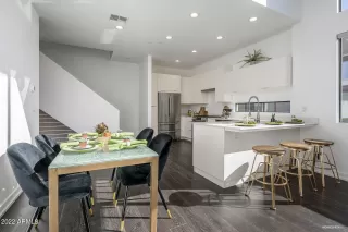 Photo #4: 6339658 Listing