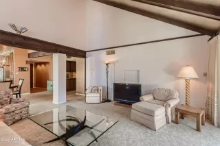 Photo #3: 6339732 Listing