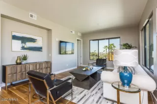 Photo #4: 6339961 Listing