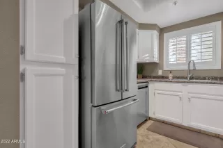 Photo #5: 6340317 Listing