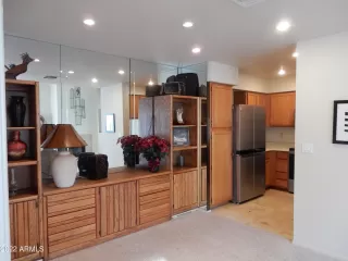 Photo #6: 6340360 Listing 