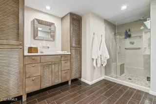 Photo #2: 6340366 Listing 