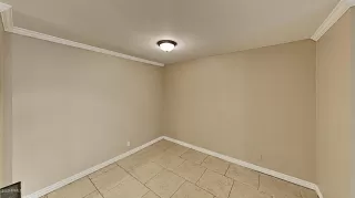 Photo #6: 6340395 Listing