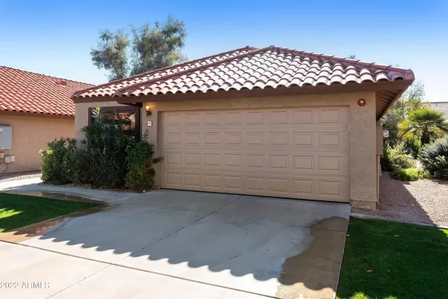 MLS: 6340820 Condo For Sale