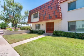 Photo #2: 6340837 Listing