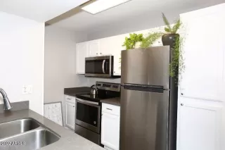 Photo #3: 6341178 Listing 