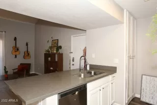 Photo #4: 6341178 Listing 