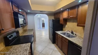 Photo #5: 6341206 Listing