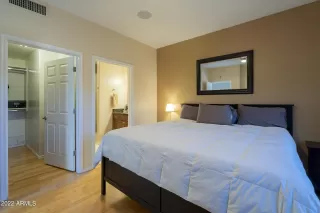 Photo #6: 6341343 Listing