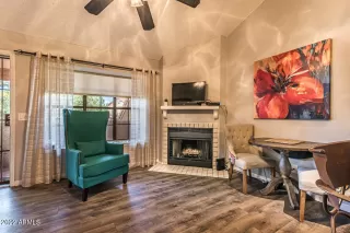 Photo #2: 6341386 Listing