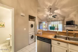 Photo #6: 6341386 Listing