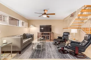 Photo #5: 6341397 Listing