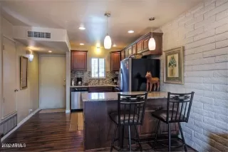 Photo #2: 6341470 Listing