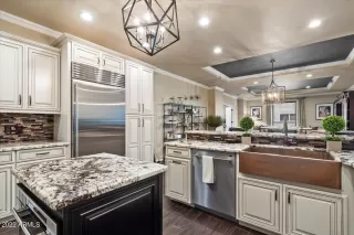 Photo #5: 6341515 Listing