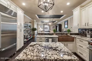 Photo #6: 6341515 Listing