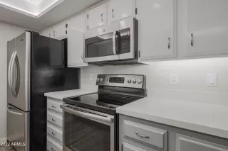 Photo #6: 6341617 Listing