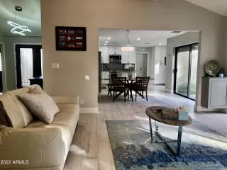 Photo #3: 6341702 Listing
