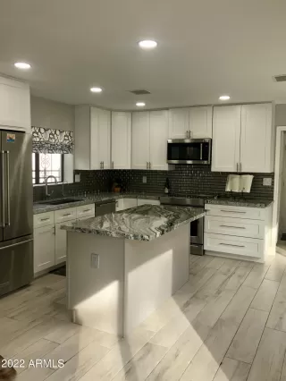 Photo #4: 6341702 Listing