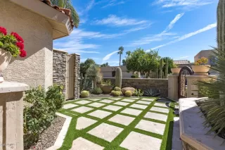 Photo #2: 6341730 Listing