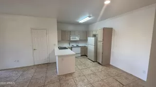 Photo #5: 6341796 Listing