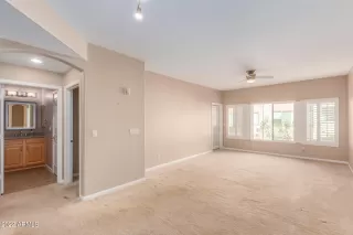 Photo #3: 6341956 Listing