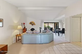 Photo #6: 6341995 Listing