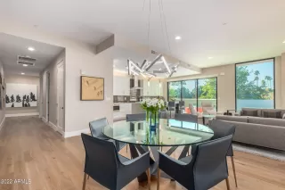 Photo #5: 6342257 Listing