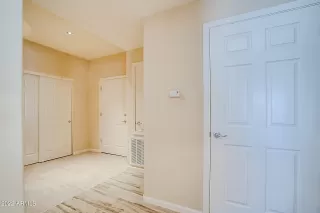 Photo #2: 6342267 Listing