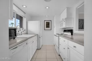 Photo #2: 6342317 Listing