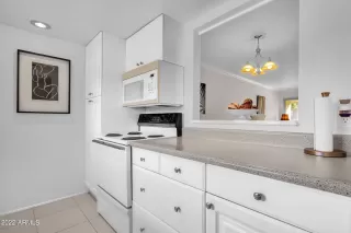 Photo #3: 6342317 Listing