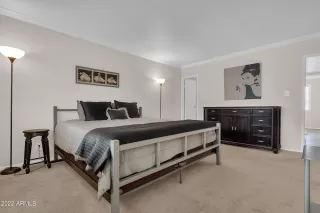 Photo #5: 6342317 Listing