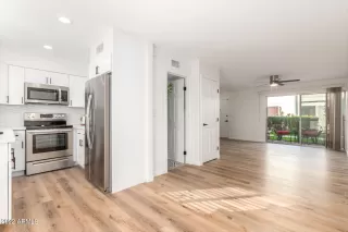 Photo #5: 6342567 Listing