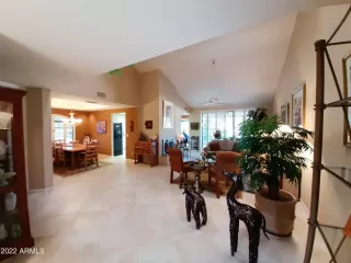 Photo #5: 6342770 Listing
