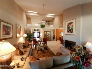 Photo #6: 6342770 Listing