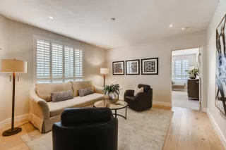 Photo #4: 6342788 Listing