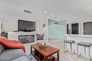 Photo #2: 6342867 Listing