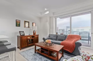 Photo #3: 6342867 Listing