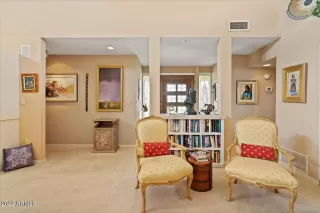 Photo #5: 6343026 Listing