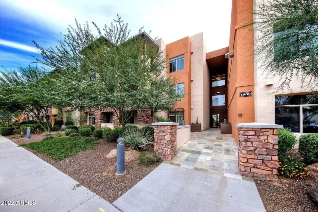 MLS: 6343110 Condo For Sale