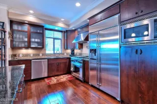 Photo #3: 6343110 Listing