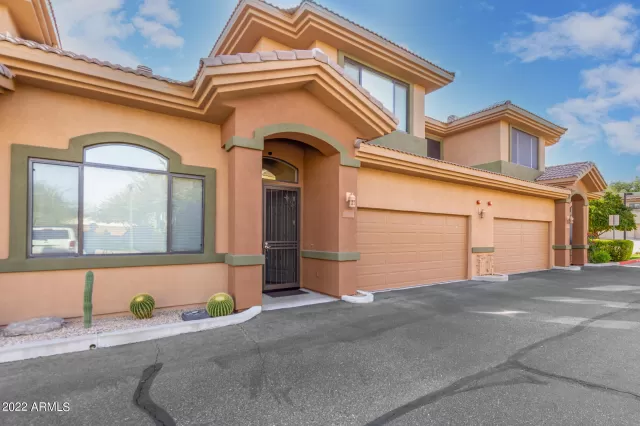 MLS: 6343333 Condo For Sale