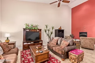 Photo #4: 6343333 Listing