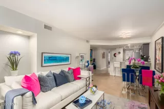 Photo #6: 6343334 Listing 